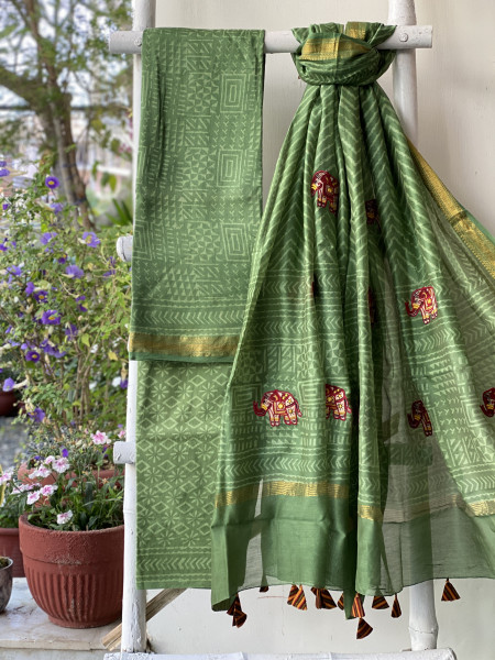 GREEN CHANDERI COTTON BLOCK PRINT EMBROIDERED DUPATTA SET