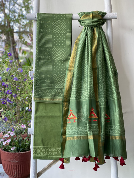 GREEN CHANDERI COTTON BLOCK PRINT EMBROIDERED DUPATTA SET