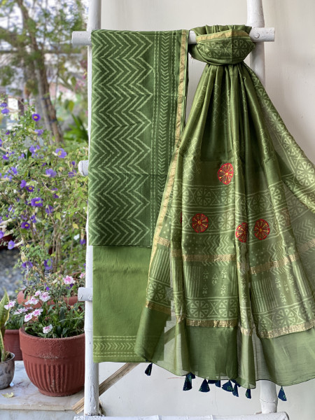 GREEN CHANDERI COTTON BLOCK PRINT EMBROIDERED DUPATTA SET