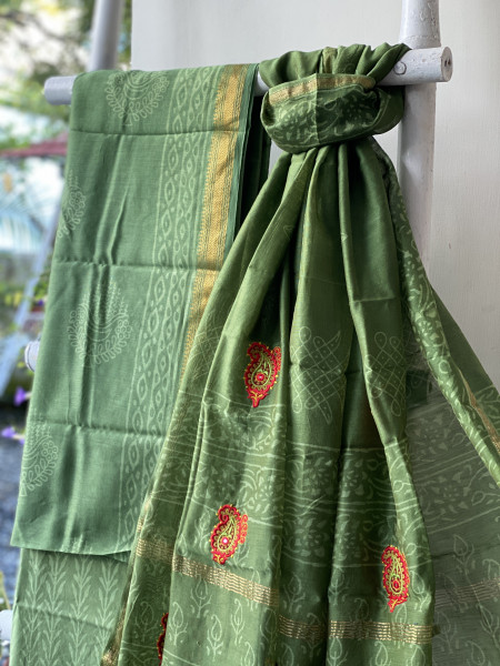 GREEN CHANDERI COTTON BLOCK PRINT EMBROIDERED DUPATTA SET
