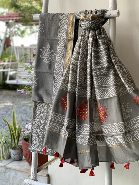 GREY CHANDERI COTTON BLOCK PRINT EMBROIDERED DUPATTA SET
