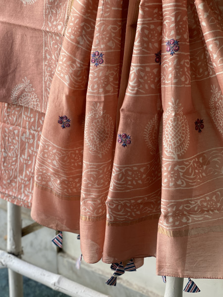 PEACH CHANDERI COTTON BLOCK PRINT EMBROIDERED DUPATTA SET