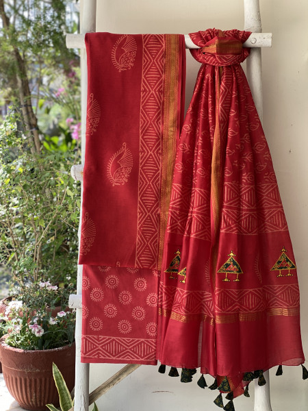 RED CHANDERI COTTON BLOCK PRINT EMBROIDERED DUPATTA SET