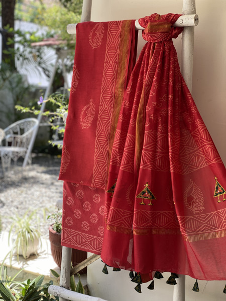 RED CHANDERI COTTON BLOCK PRINT EMBROIDERED DUPATTA SET