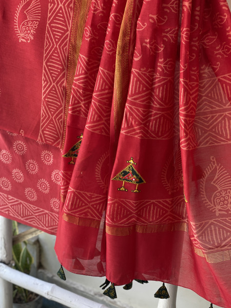 RED CHANDERI COTTON BLOCK PRINT EMBROIDERED DUPATTA SET