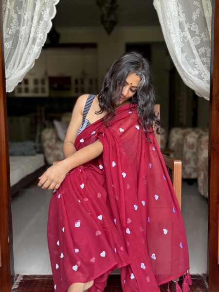 MAROON COTTON MULMUL EMBROIDERED SARI