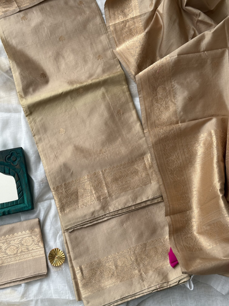 Image of BEIGE ZARI WOVEN BANARSI SILK SUIT SET