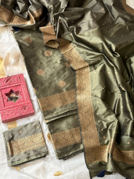 MOSS GREEN ZARI WOVEN BANARSI SILK SUIT SET
