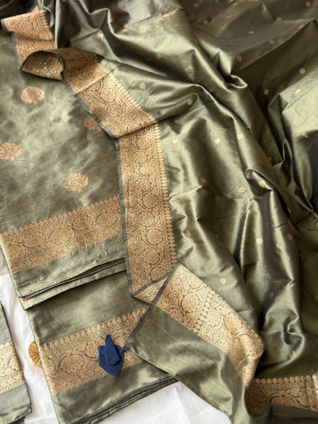 MOSS GREEN ZARI WOVEN BANARSI SILK SUIT SET