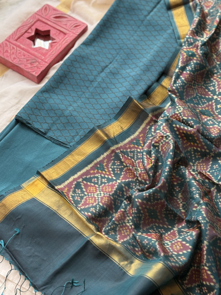 PEACOCK BLUE POCHAMPALLI IKKAT PURE SILK dupatta Set