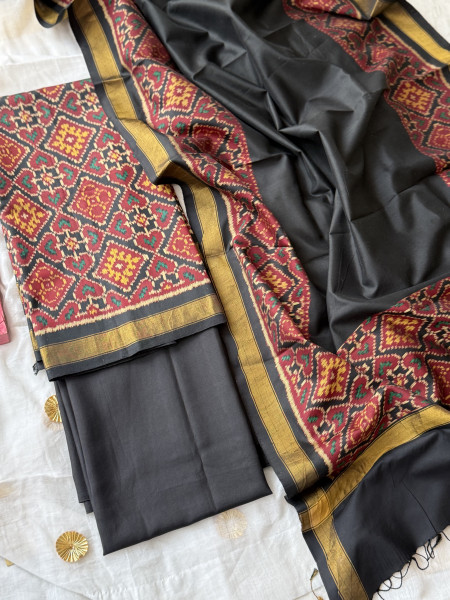 BLACK POCHAMPALLI IKKAT PURE SILK dupatta Set
