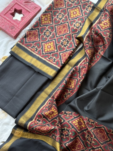 BLACK POCHAMPALLI IKKAT PURE SILK dupatta Set