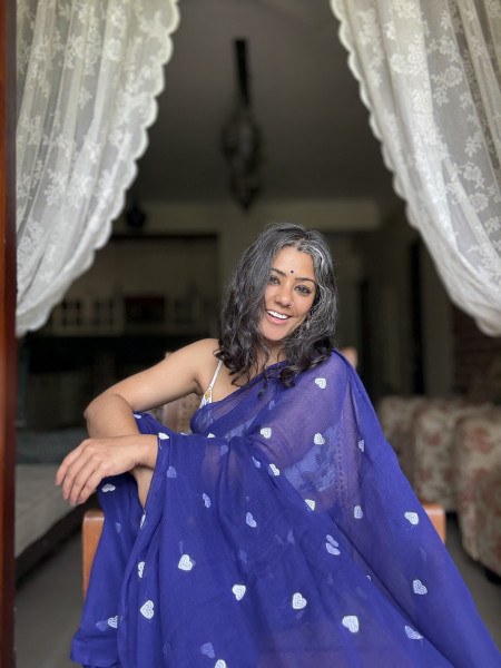 ROYAL BLUE COTTON MULMUL EMBROIDERED SARI
