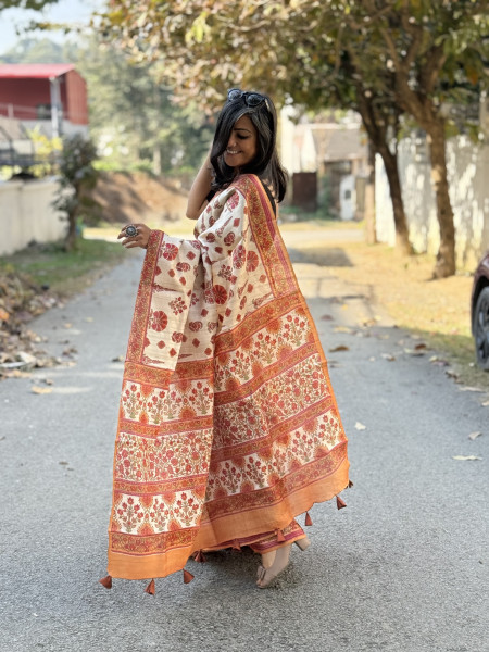 OFF WHITE-RED BLOCK PRINT TUSSAR SILK SARI