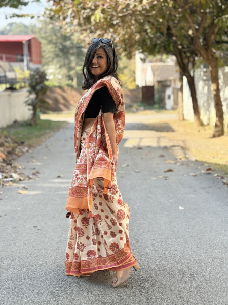 OFF WHITE-RED BLOCK PRINT TUSSAR SILK SARI