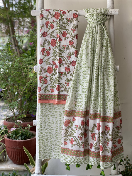 OFF WHITE HAND BLOCK PRINT MUL COTTON DUPATTA SET