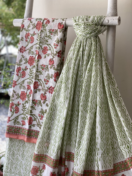 OFF WHITE HAND BLOCK PRINT MUL COTTON DUPATTA SET
