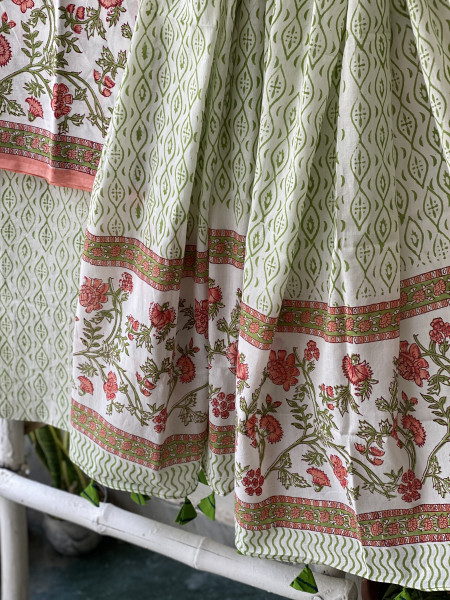 OFF WHITE HAND BLOCK PRINT MUL COTTON DUPATTA SET
