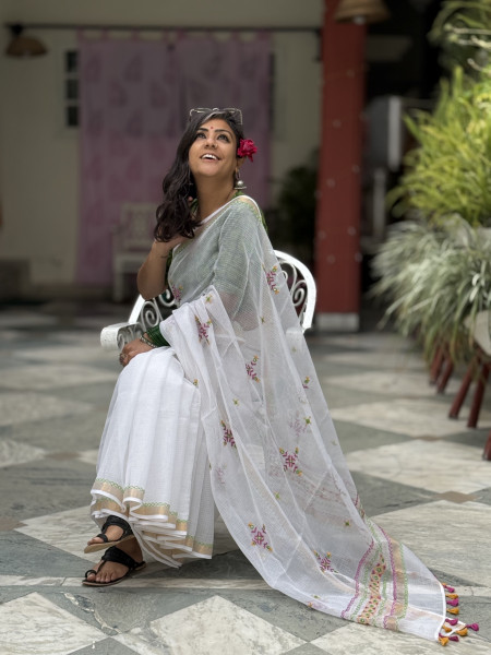 WHITE KOTA COTTON HAND EMBROIDERED SARI