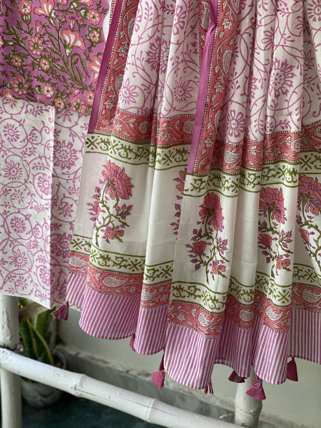 PINK & OFF WHITE HAND BLOCK PRINT MUL COTTON DUPATTA SET