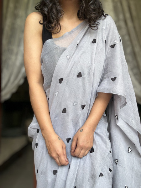 GREY COTTON MULMUL EMBROIDERED SARI