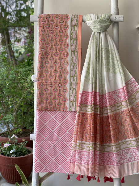 PEACH & OFF WHITE HAND BLOCK PRINT MUL COTTON DUPATTA SET
