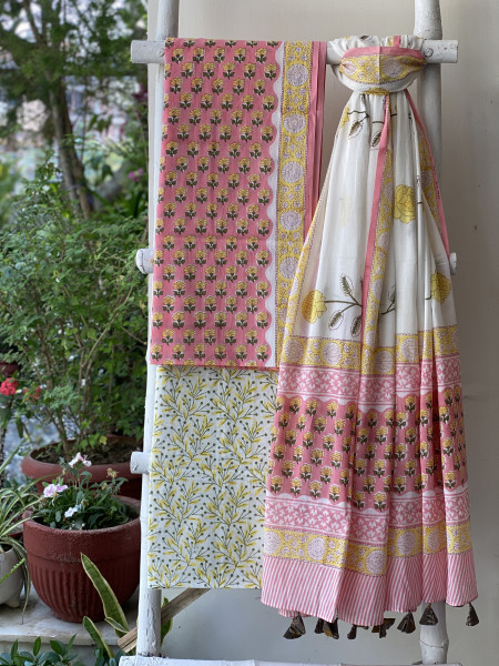 PEACH & OFF WHITE HAND BLOCK PRINT MUL COTTON DUPATTA SET