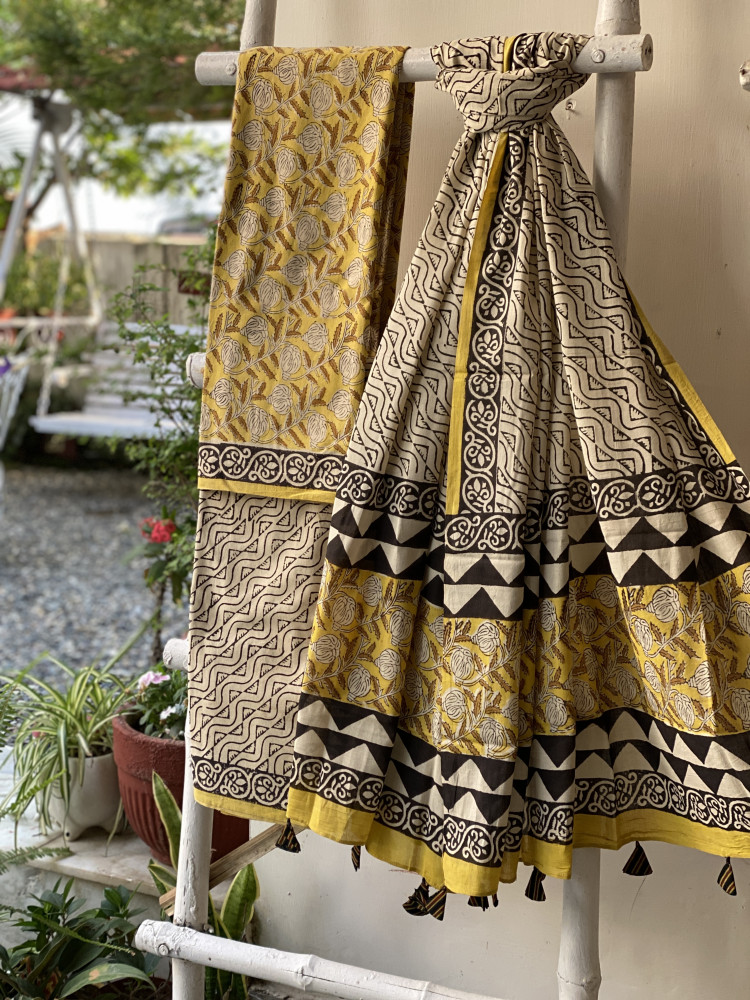 Image of YELLOW &amp; BEIGE HAND BLOCK PRINT MUL COTTON DUPATTA SET