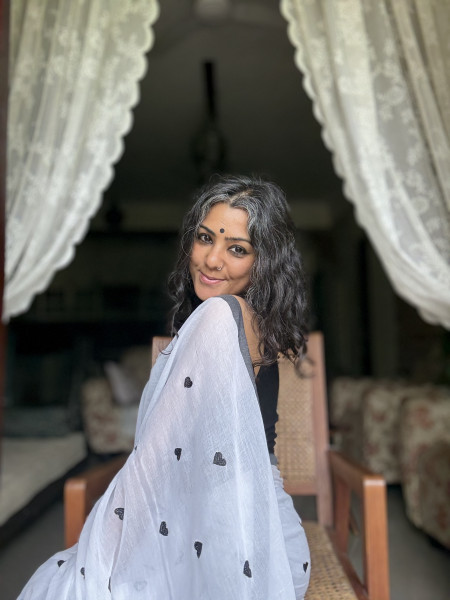 OFF WHITE COTTON MULMUL EMBROIDERED SARI