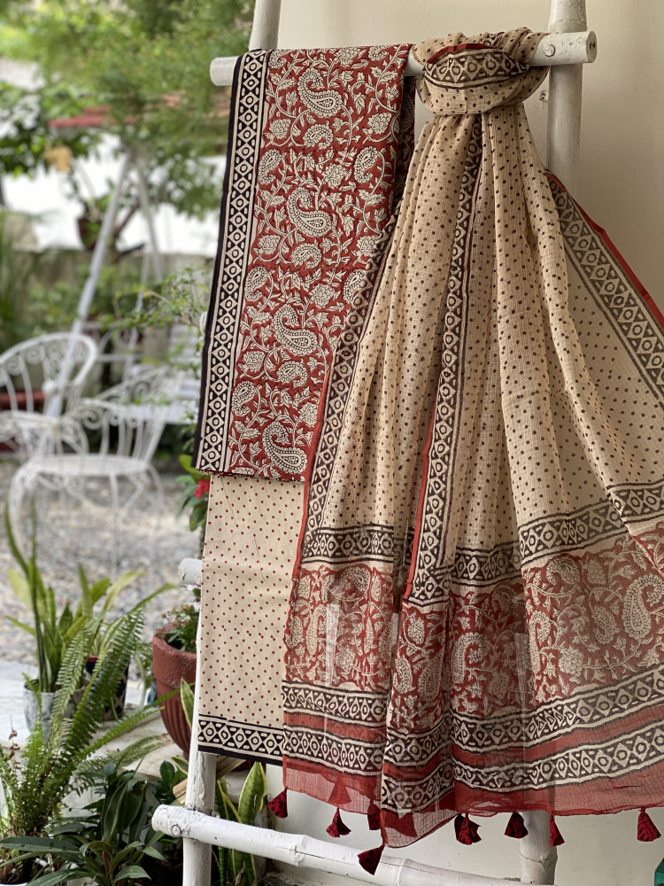 Image of MAROON-BEIGE COTTON HANDBLOCK PRINT KOTA DUPATTA SET