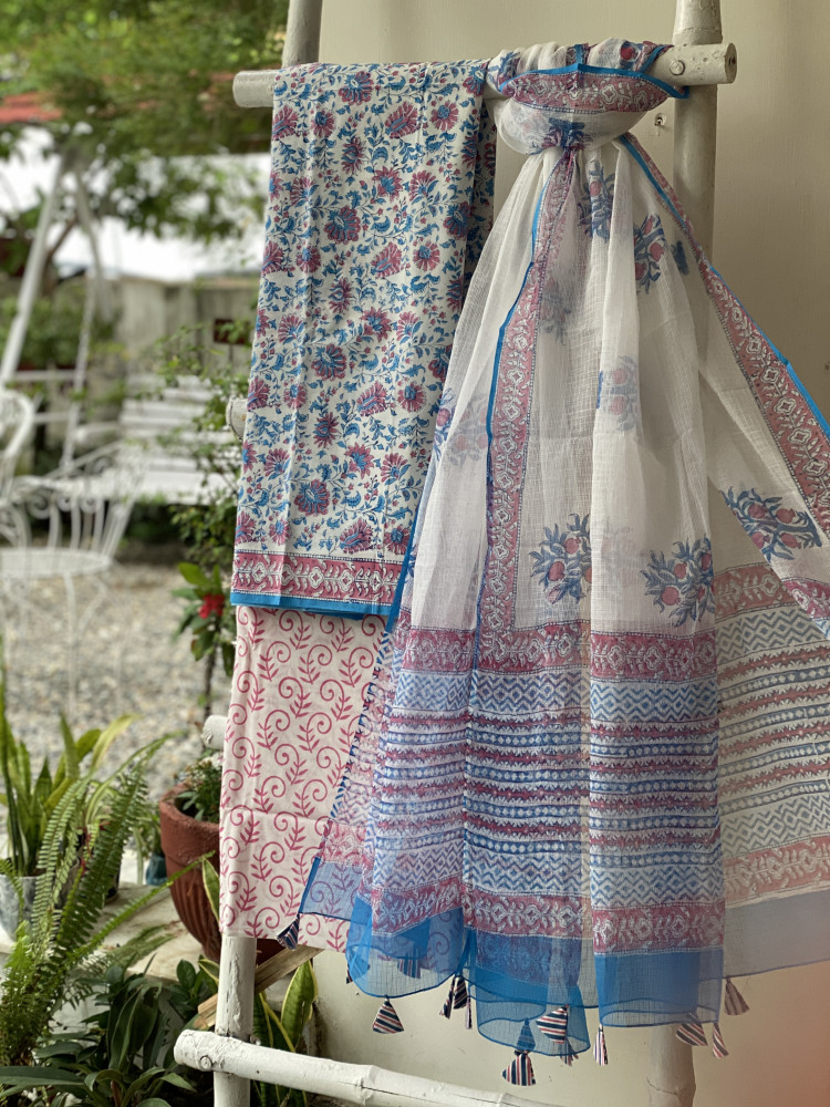 Image of OFF WHITE COTTON HANDBLOCK PRINT KOTA DUPATTA SET