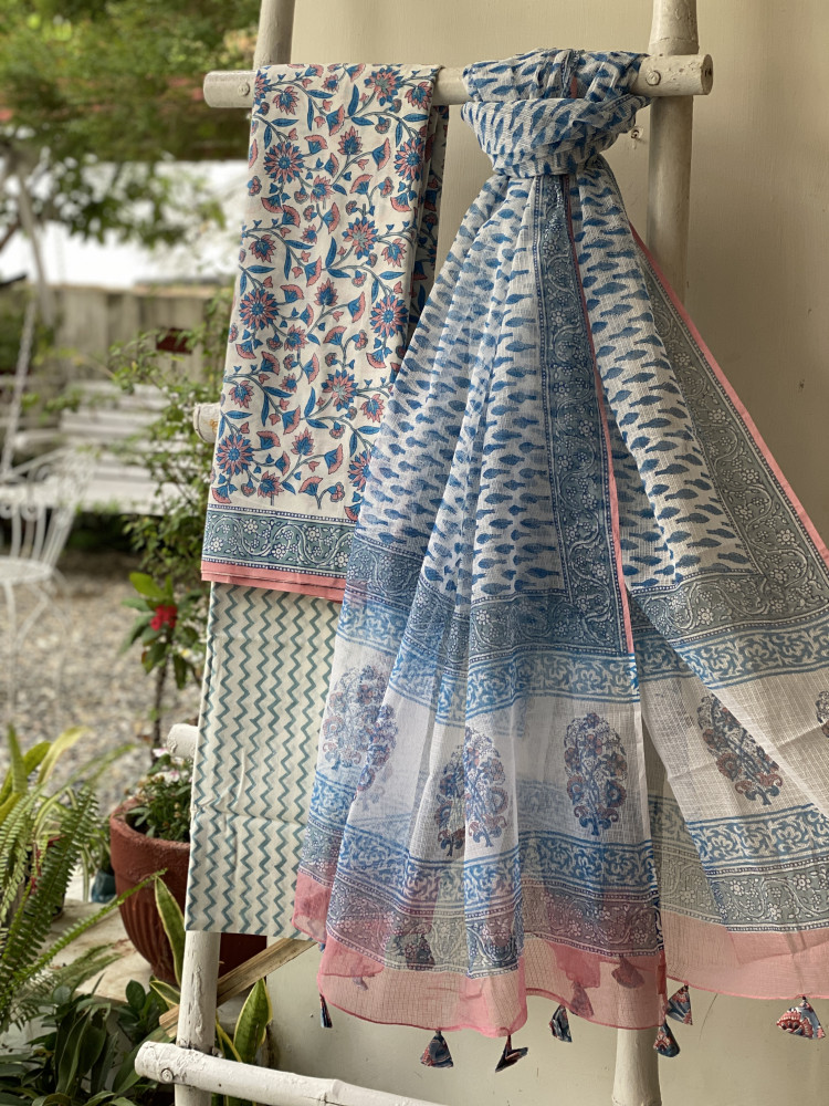 Image of OFF WHITE COTTON HANDBLOCK PRINT KOTA DUPATTA SET