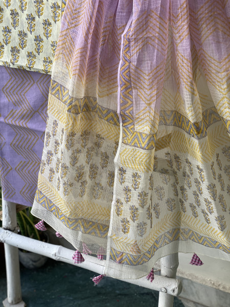 OFF WHITE-LAVENDER COTTON HANDBLOCK PRINT KOTA DUPATTA SET