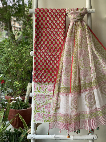 RED-OFF WHITE COTTON HANDBLOCK PRINT KOTA DUPATTA SET
