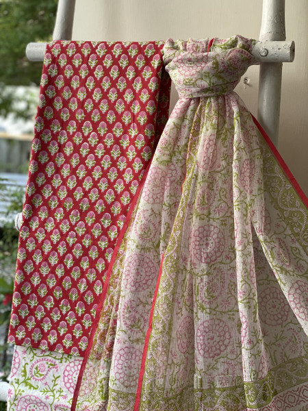 RED-OFF WHITE COTTON HANDBLOCK PRINT KOTA DUPATTA SET