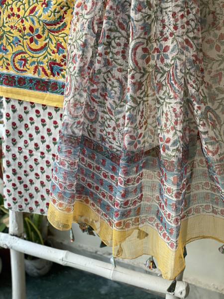 YELLOW-OFF WHITE COTTON HANDBLOCK PRINT KOTA DUPATTA SET