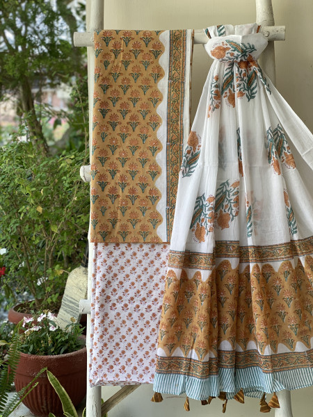 MUSTARD & OFF WHITE HAND BLOCK PRINT MUL COTTON DUPATTA SET