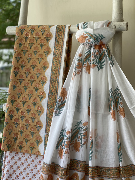 MUSTARD & OFF WHITE HAND BLOCK PRINT MUL COTTON DUPATTA SET