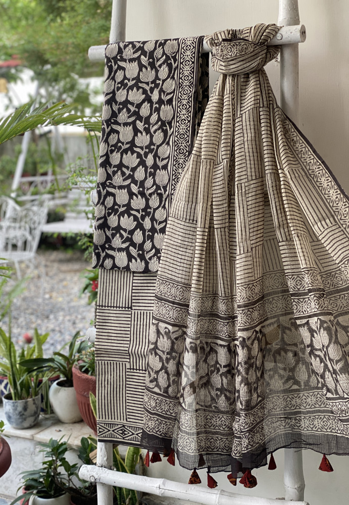 Image of BLACK-OFF WHITE COTTON HANDBLOCK PRINT KOTA DUPATTA SET