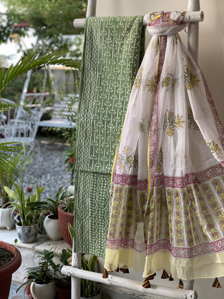 GREEN-OFF WHITE MUL COTTON HANDBLOCK PRINT KOTA DUPATTA SET