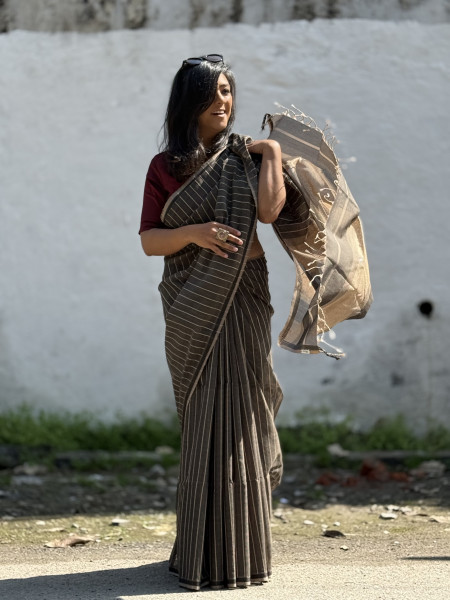 CHARCOAL MAHESHWARI SILK & COTTON SARI