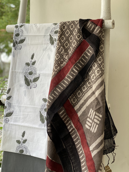 OFF WHITE & GREY BLOCK PRINT LINEN DUPATTA SUIT SET