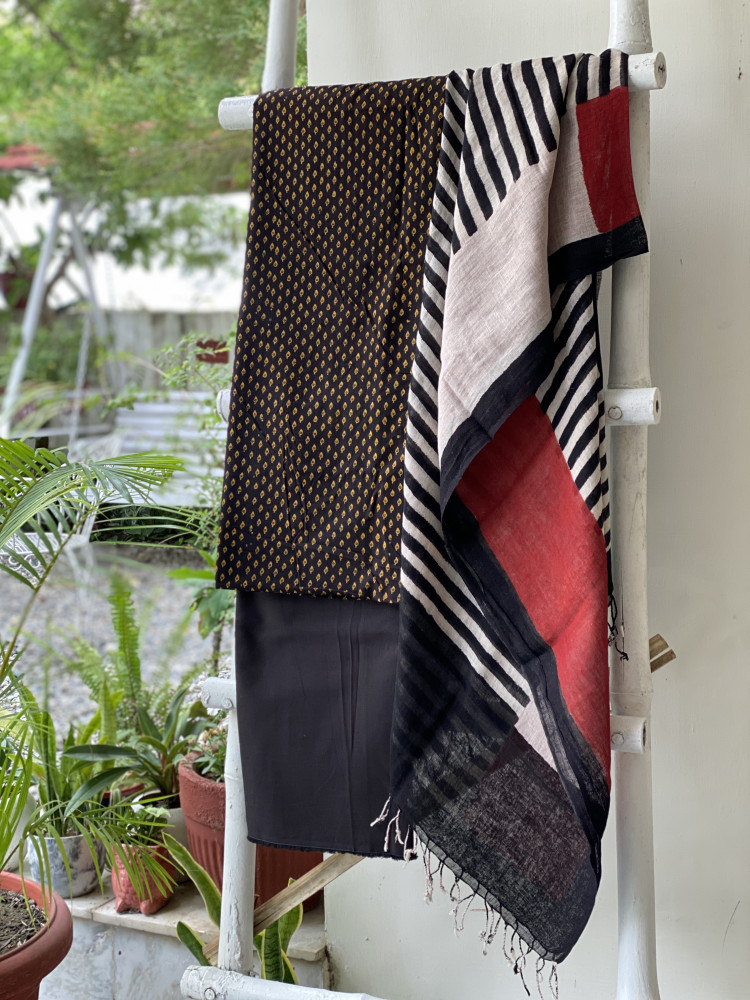 Image of BLACK &amp; BEIGE BLOCK PRINT LINEN DUPATTA SUIT SET