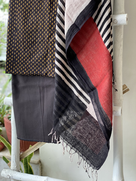 BLACK & BEIGE BLOCK PRINT LINEN DUPATTA SUIT SET