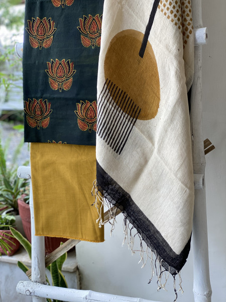 BOTTLE GREEN & BEIGE BLOCK PRINT LINEN DUPATTA SUIT SET