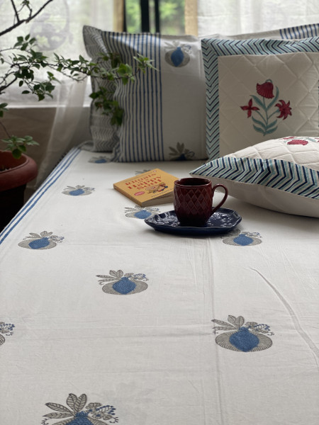 OFF WHITE COTTON HAND BLOCK PRINT double BEDSHEET