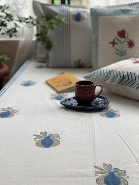 OFF WHITE COTTON HAND BLOCK PRINT double BEDSHEET