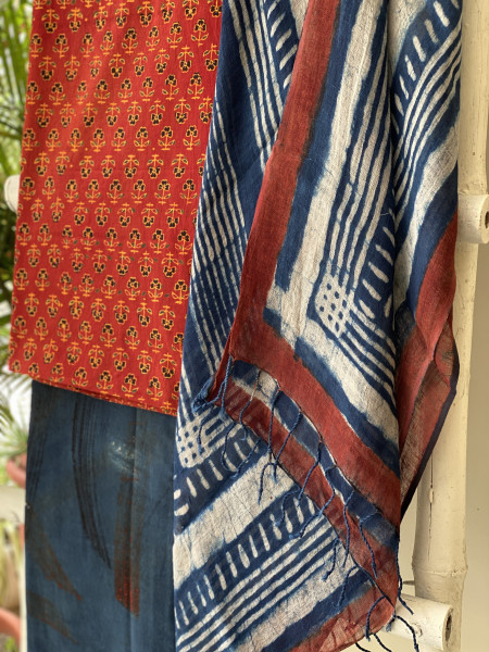 MAROON & INDIGO BLOCK PRINT LINEN DUPATTA SUIT SET