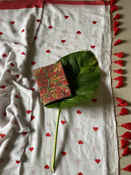 OFF WHITE COTTON MULMUL EMBROIDERED SARI