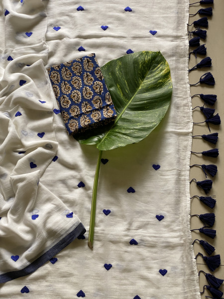 OFF WHITE COTTON MULMUL EMBROIDERED SARI